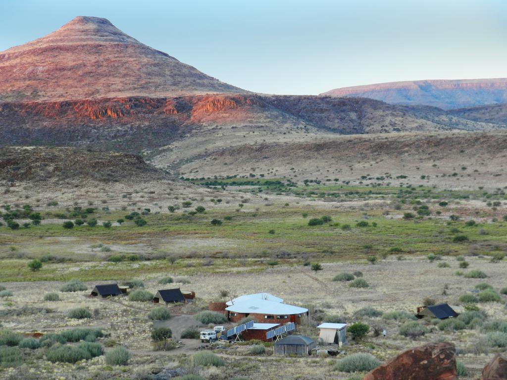 达马拉兰Etendeka Mountain Camp别墅 外观 照片