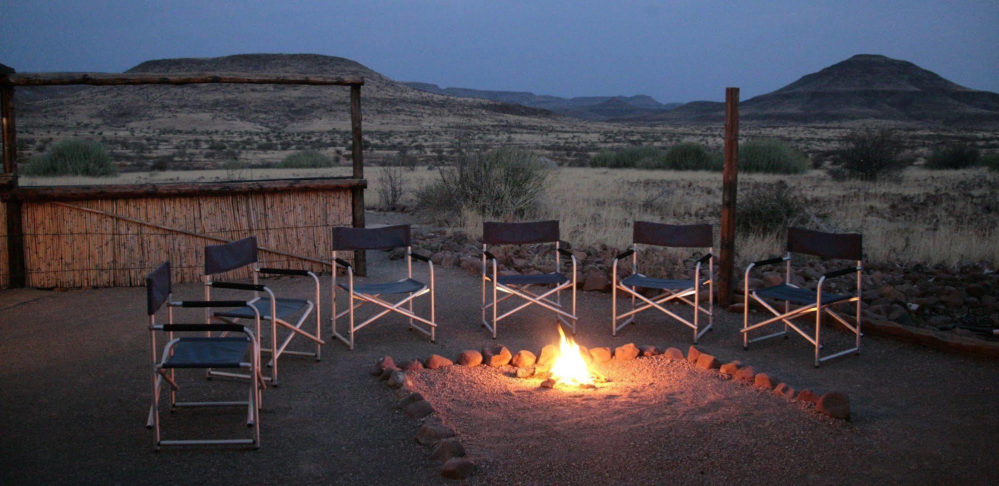 Etendeka Mountain Camp 达马拉兰 外观 照片
