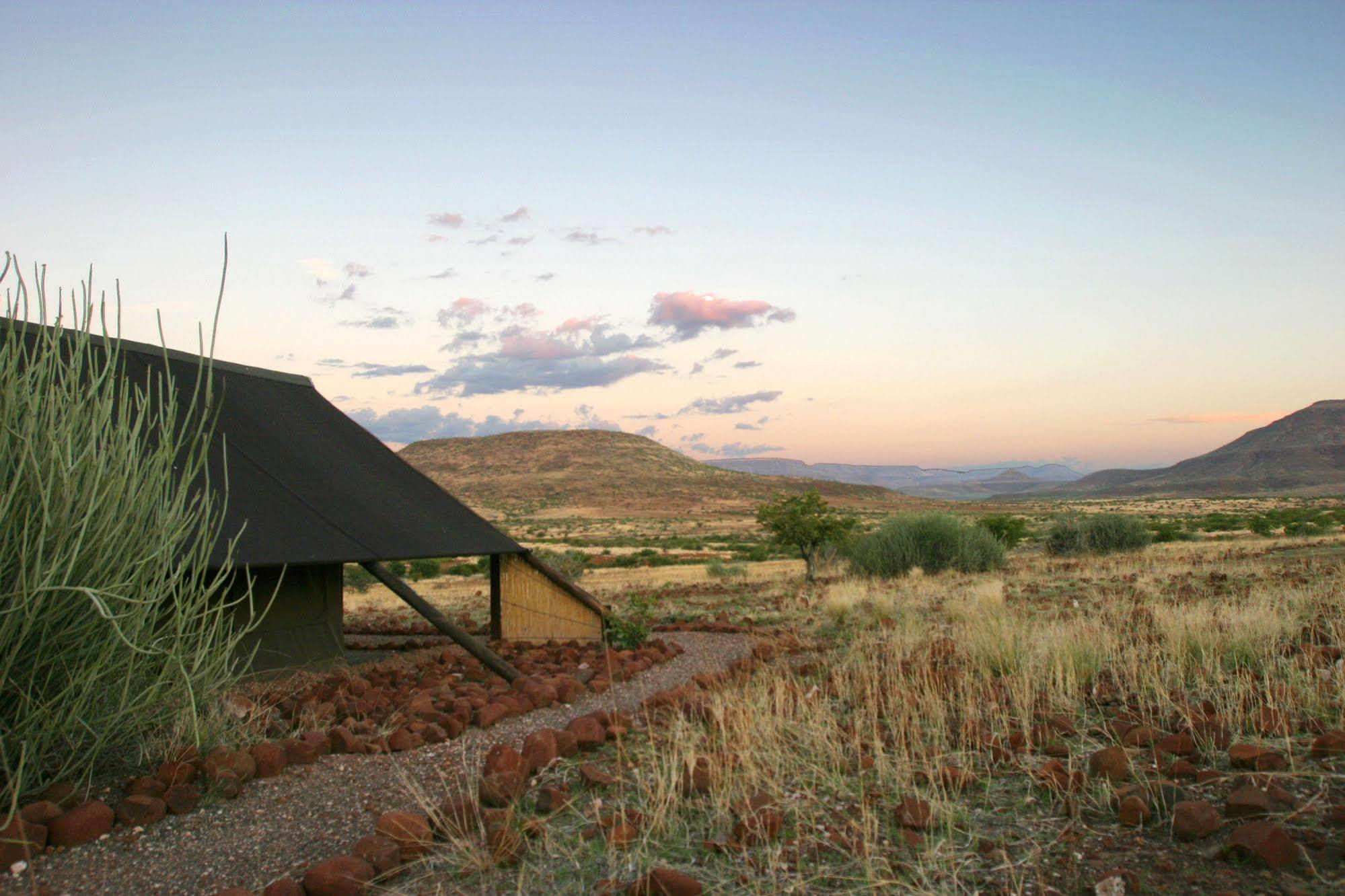 Etendeka Mountain Camp 达马拉兰 外观 照片