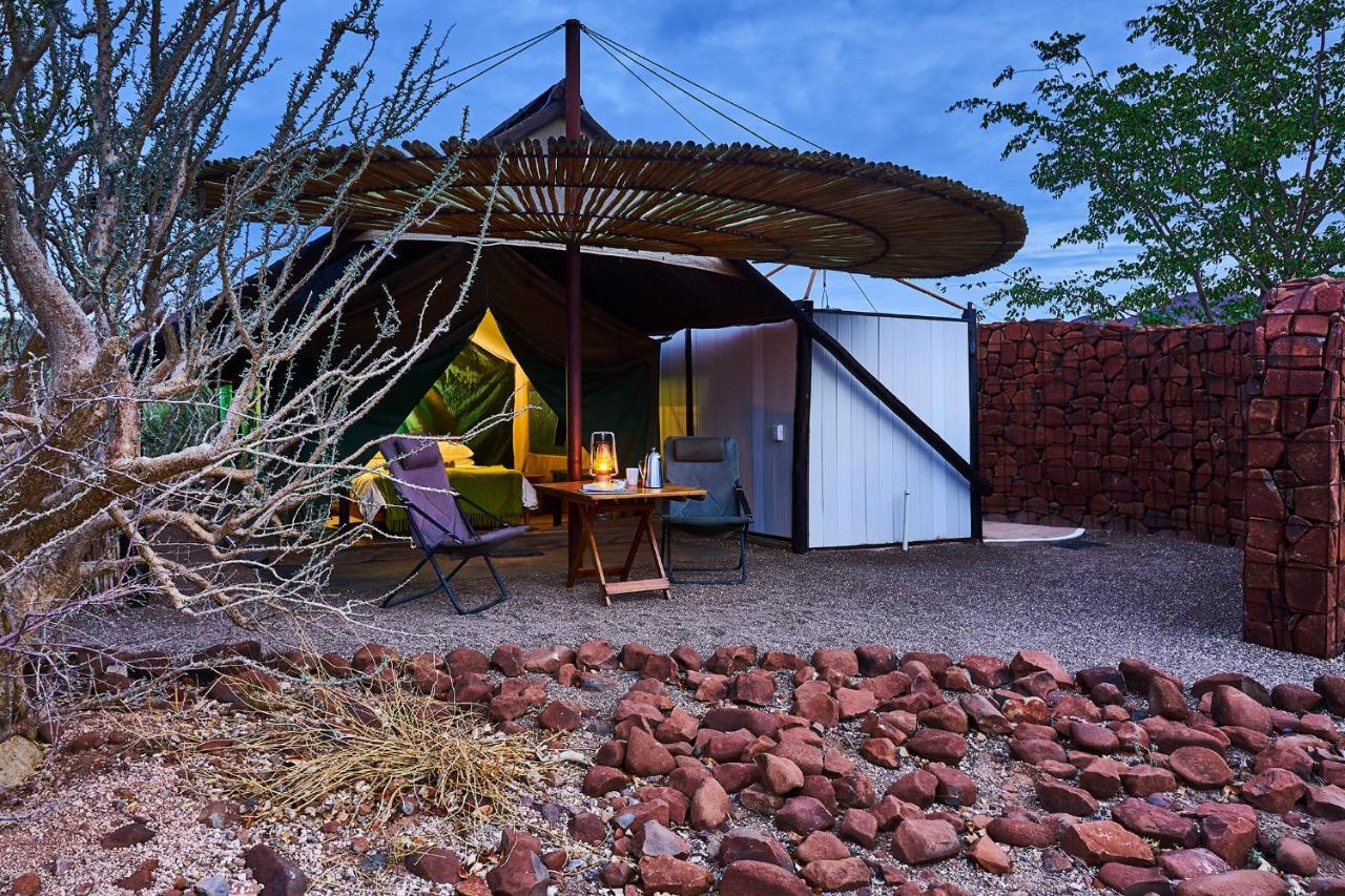 Etendeka Mountain Camp 达马拉兰 外观 照片